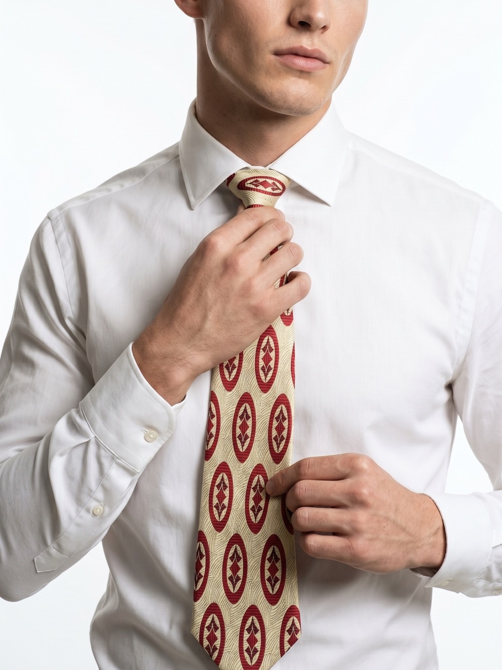 DELICRON | Vintage Red & Gold Patterned Damask Tie